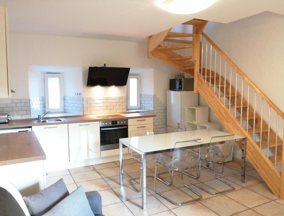Les 3 Hirondelles Apartment Пон-Сент-Еспри Екстериор снимка