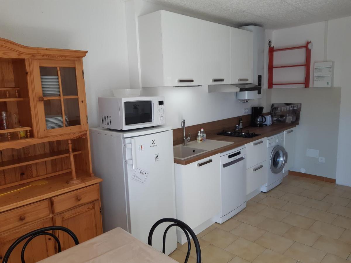 Les 3 Hirondelles Apartment Пон-Сент-Еспри Екстериор снимка